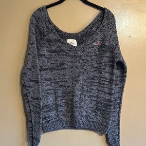 Hollister Women's Heathered Gray V-Neck Sweater